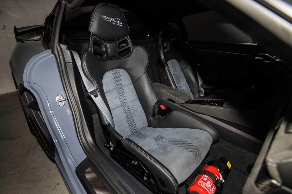 Used 2023 Porsche 718 Cayman GT4 RS RWD image 15