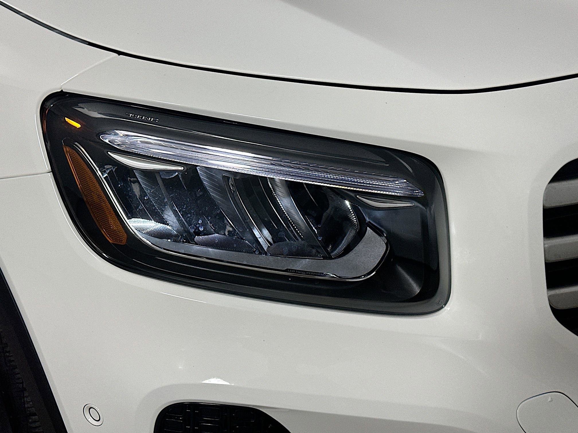 Certified 2025 Mercedes-Benz GLB 250 4MATIC image 39