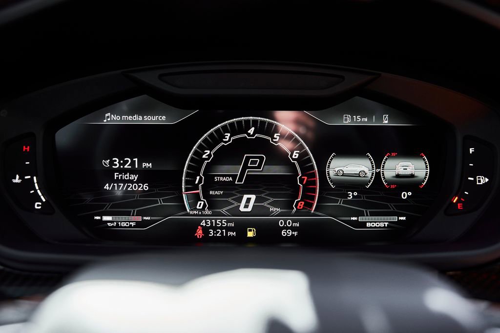 Used 2022 Lamborghini Urus AWD/4WD image 64
