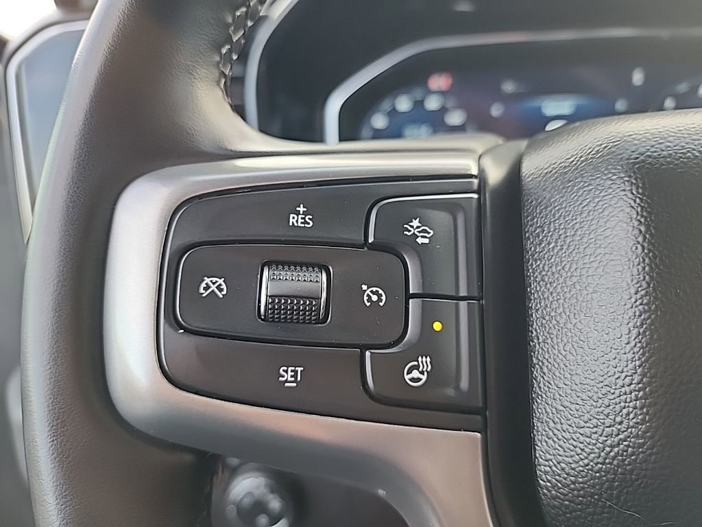 Used 2025 Chevrolet Silverado 1500 LT image 24