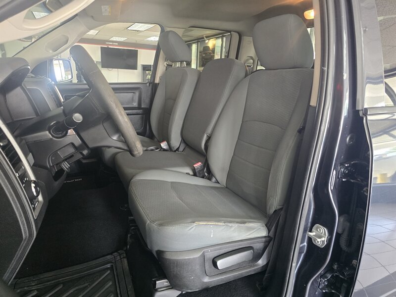 Used 2019 RAM 1500 Express w/ Express Value Package AWD/4WD image 9