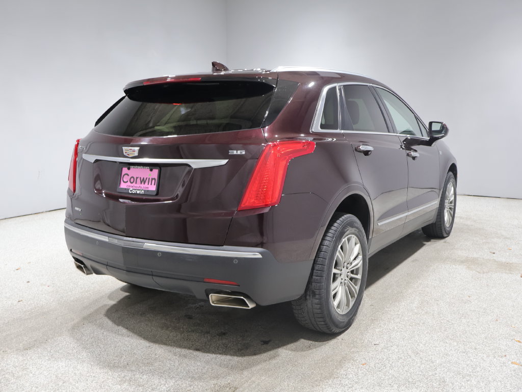 Used 2018 Cadillac XT5 Luxury w/ Driver Awareness Package AWD/4WD image 2