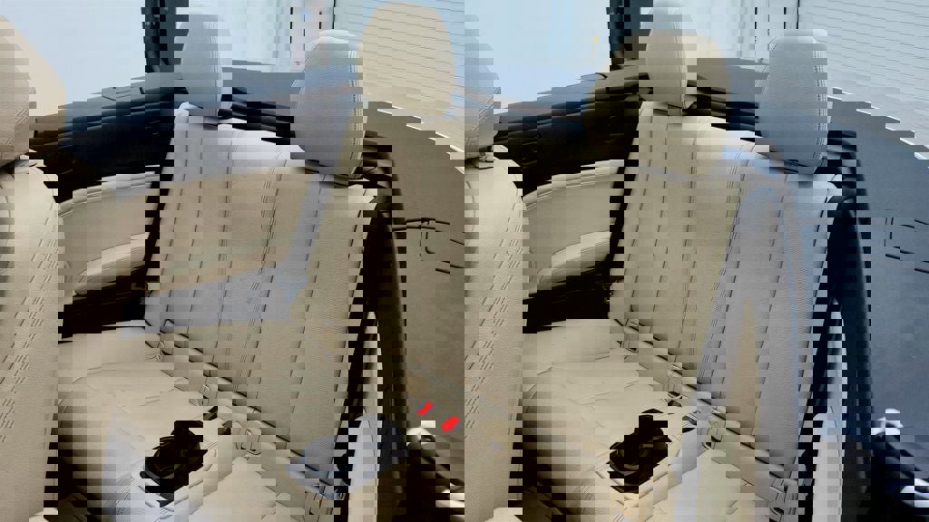 Used 2016 BMW 228i xDrive Convertible image 22