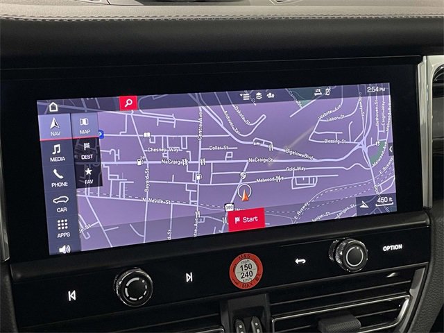 Used 2025 Porsche Macan image 30