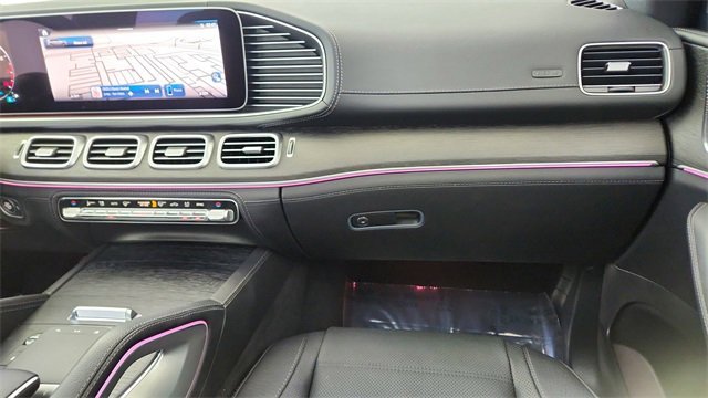 Used 2024 Mercedes-Benz GLS 450 4MATIC image 40