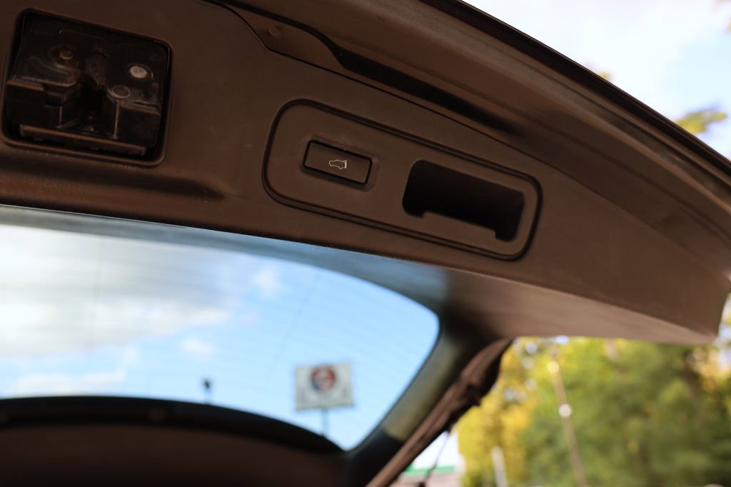 Used 2013 MAZDA CX-9 Grand Touring w/ GT Technology Pkg image 30