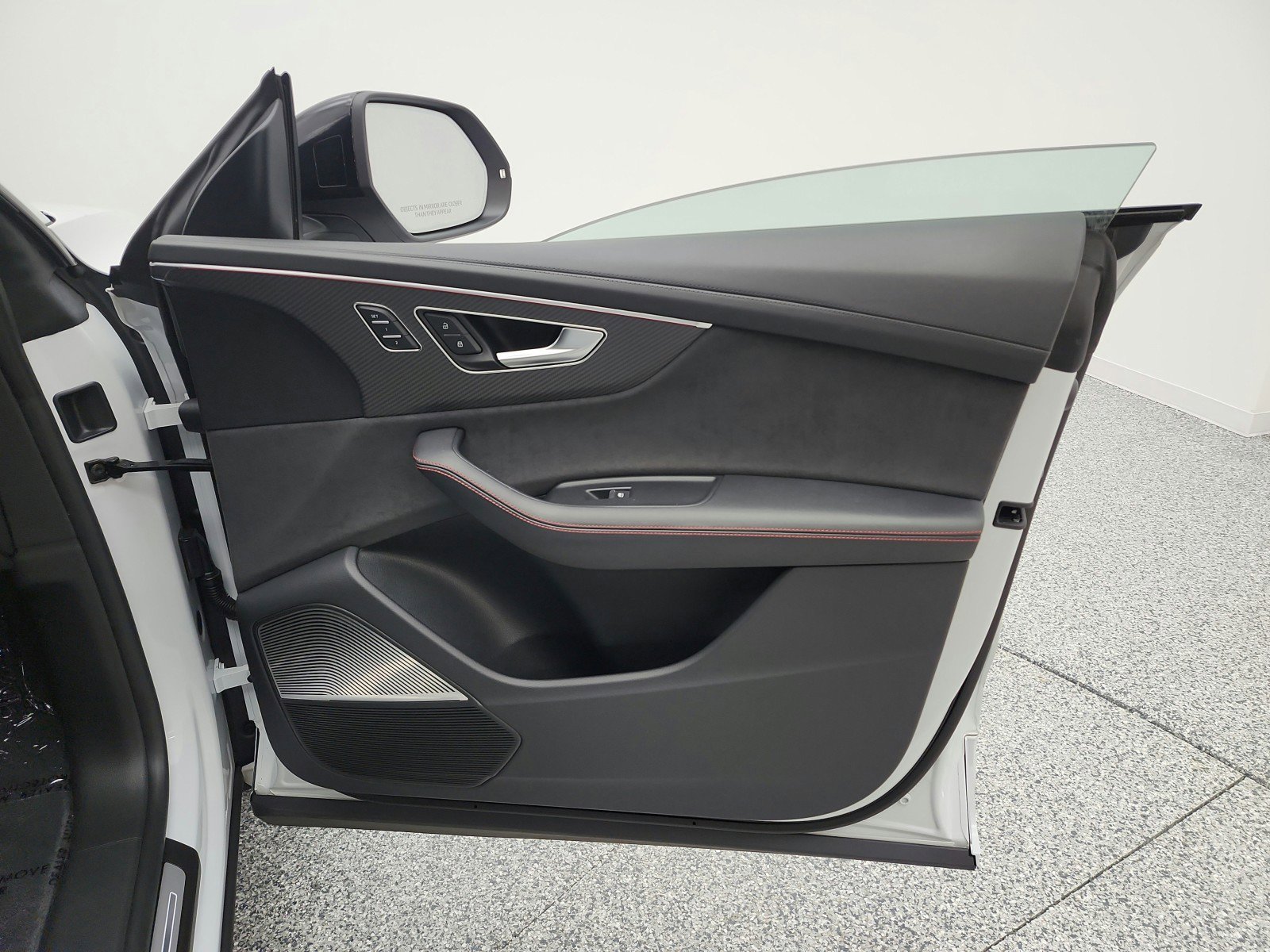 Used 2024 Audi RS Q8 image 19