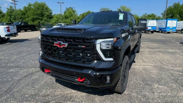 New 2026 Chevrolet Silverado 2500 ZR2 AWD/4WD image 5