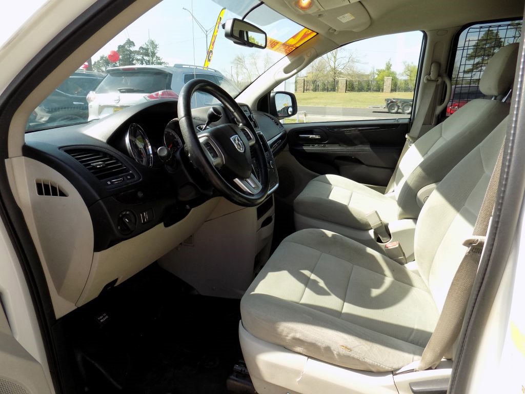 Used 2012 RAM C/V w/ UConnect Hands-Free Group image 11