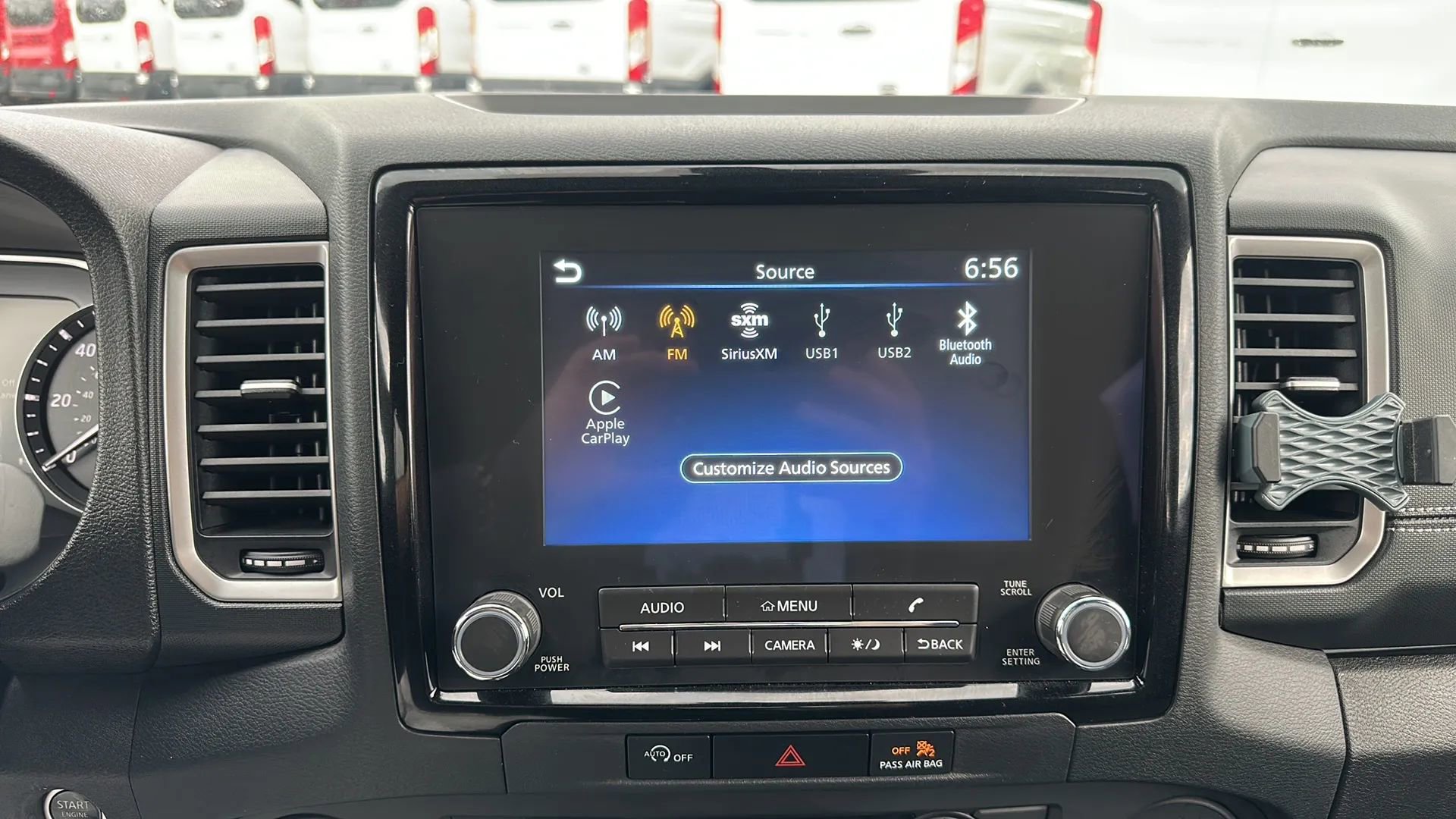 Used 2024 Nissan Frontier SV image 24
