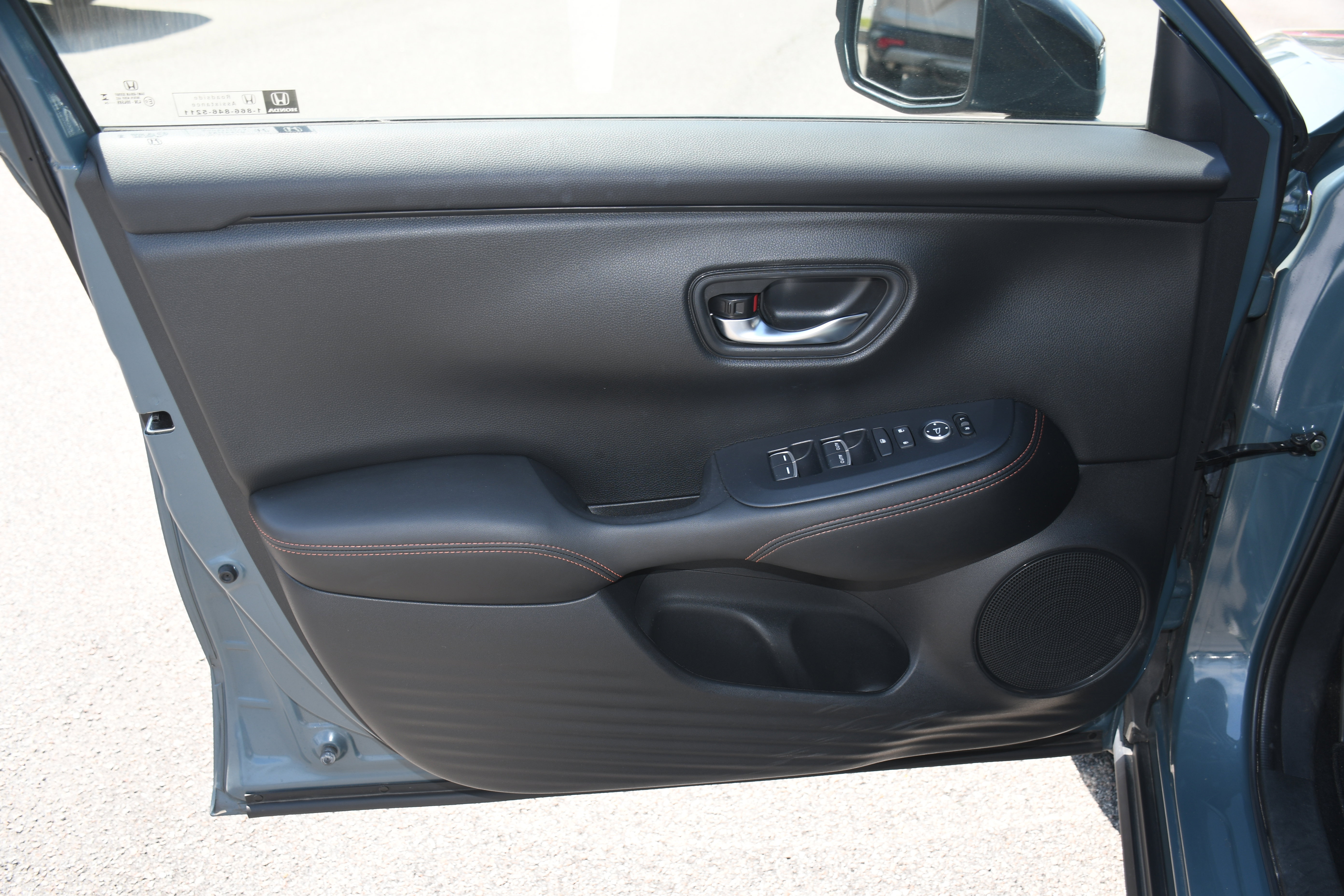 Certified 2024 Honda HR-V Sport image 9