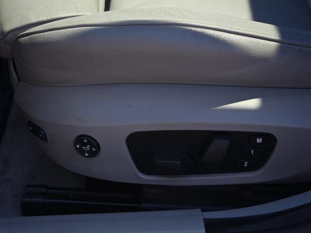 Used 2006 BMW 325i Sedan RWD image 14
