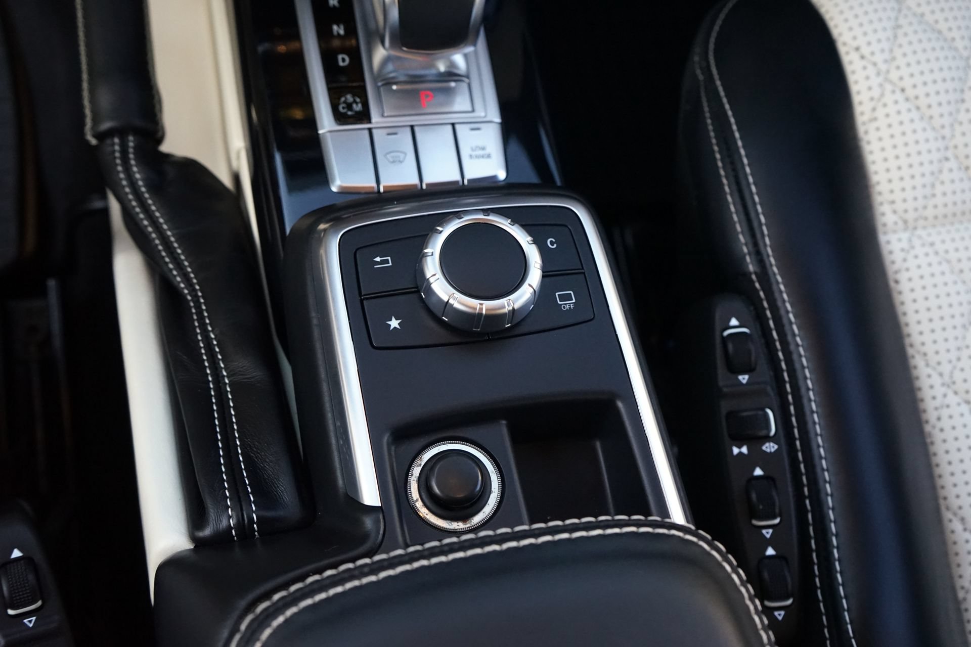 Used 2017 Mercedes-Benz G 63 AMG 4MATIC image 19