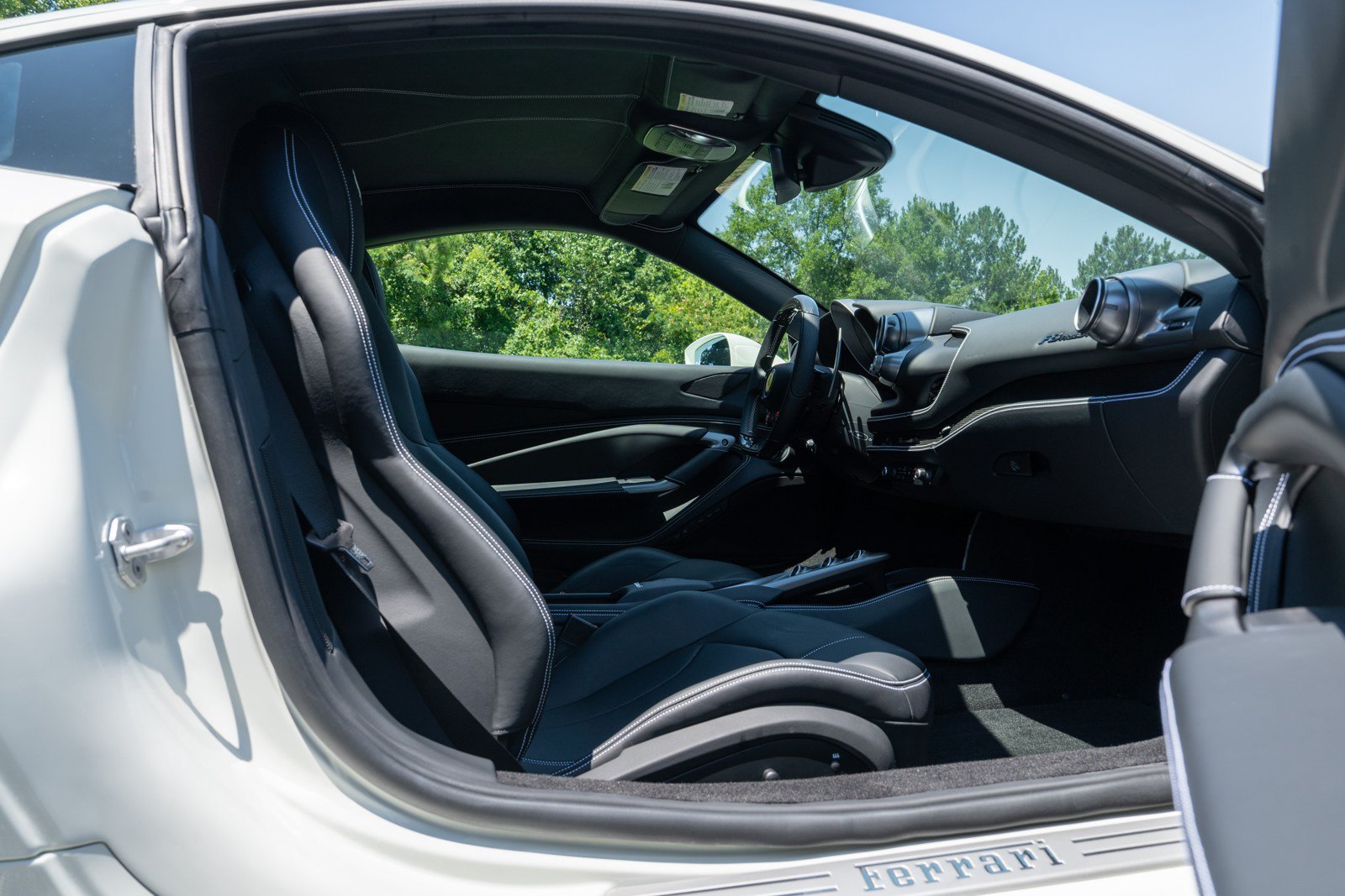 Used 2022 Ferrari F8 Tributo RWD image 52