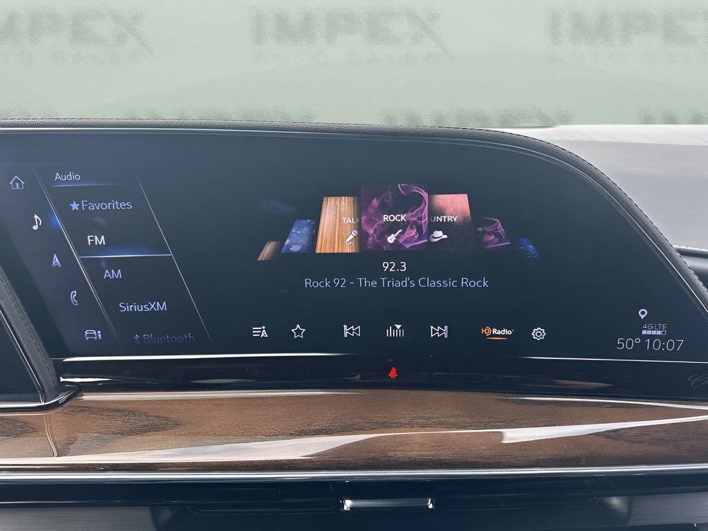 Used 2024 Cadillac Escalade ESV Premium Luxury Platinum image 21