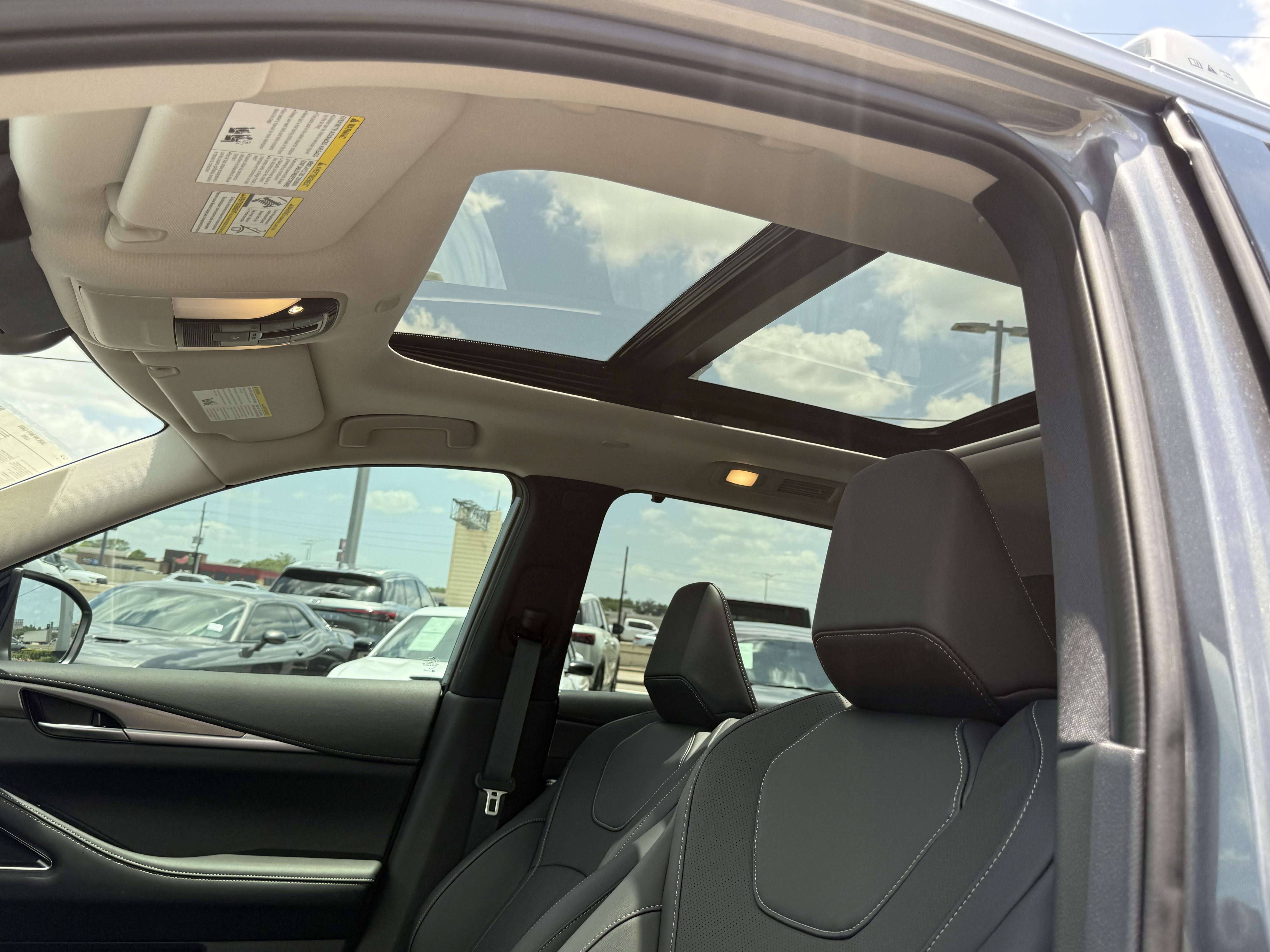 Certified 2026 INFINITI QX60 Luxe w/ Cargo Package image 15