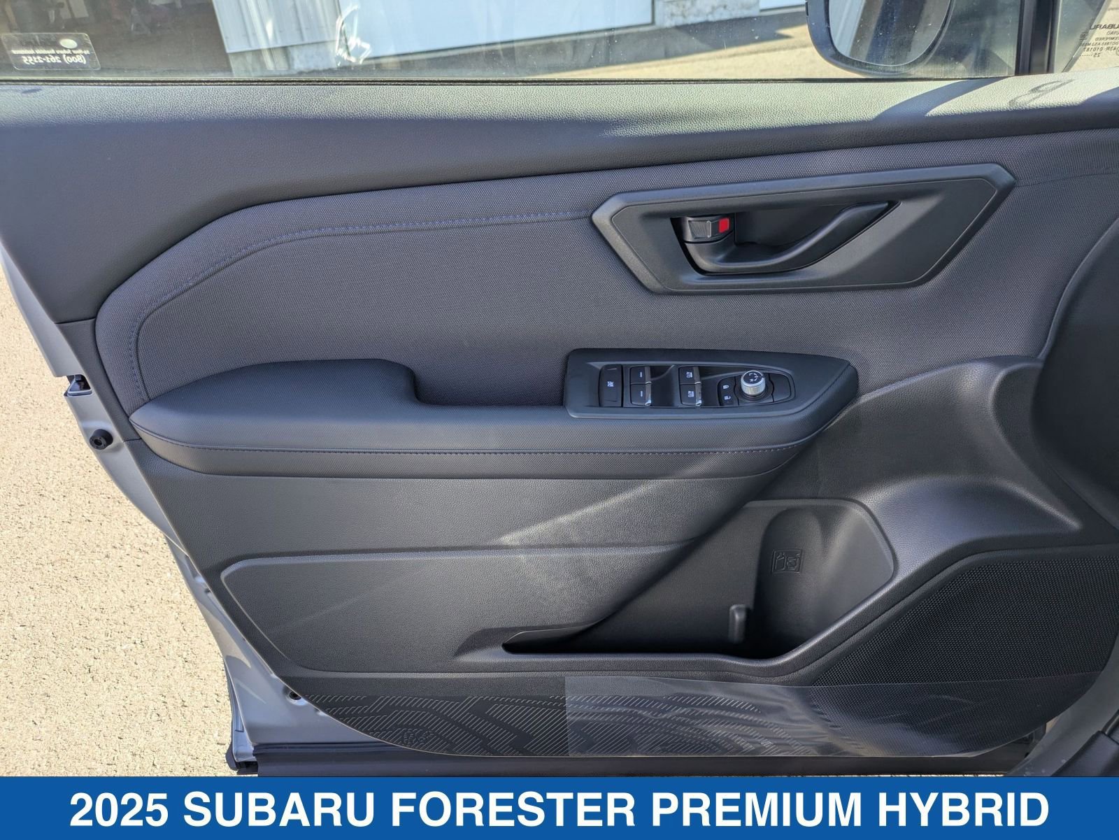 Certified 2025 Subaru Forester Premium AWD/4WD image 12