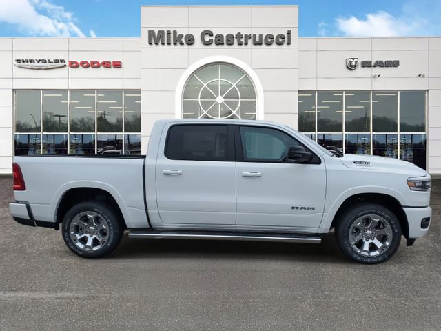 New 2026 RAM 1500 4x4 Crew Cab image 3