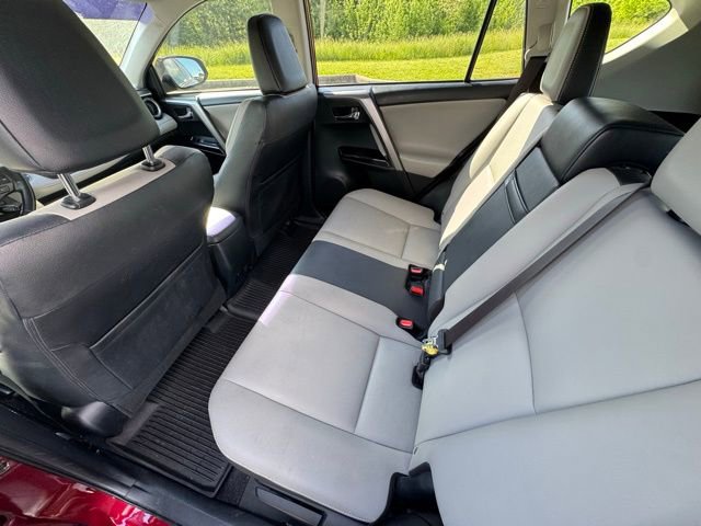 Used 2018 Toyota RAV4 Limited AWD/4WD image 15