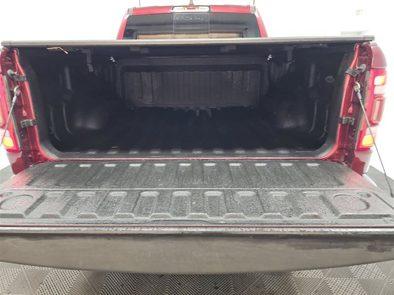 Used 2019 RAM 1500 Laramie AWD/4WD image 11