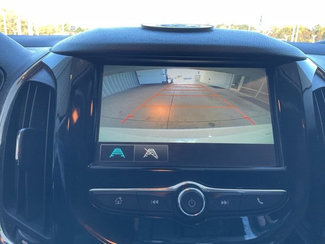 Used 2017 Chevrolet Cruze Premier image 14