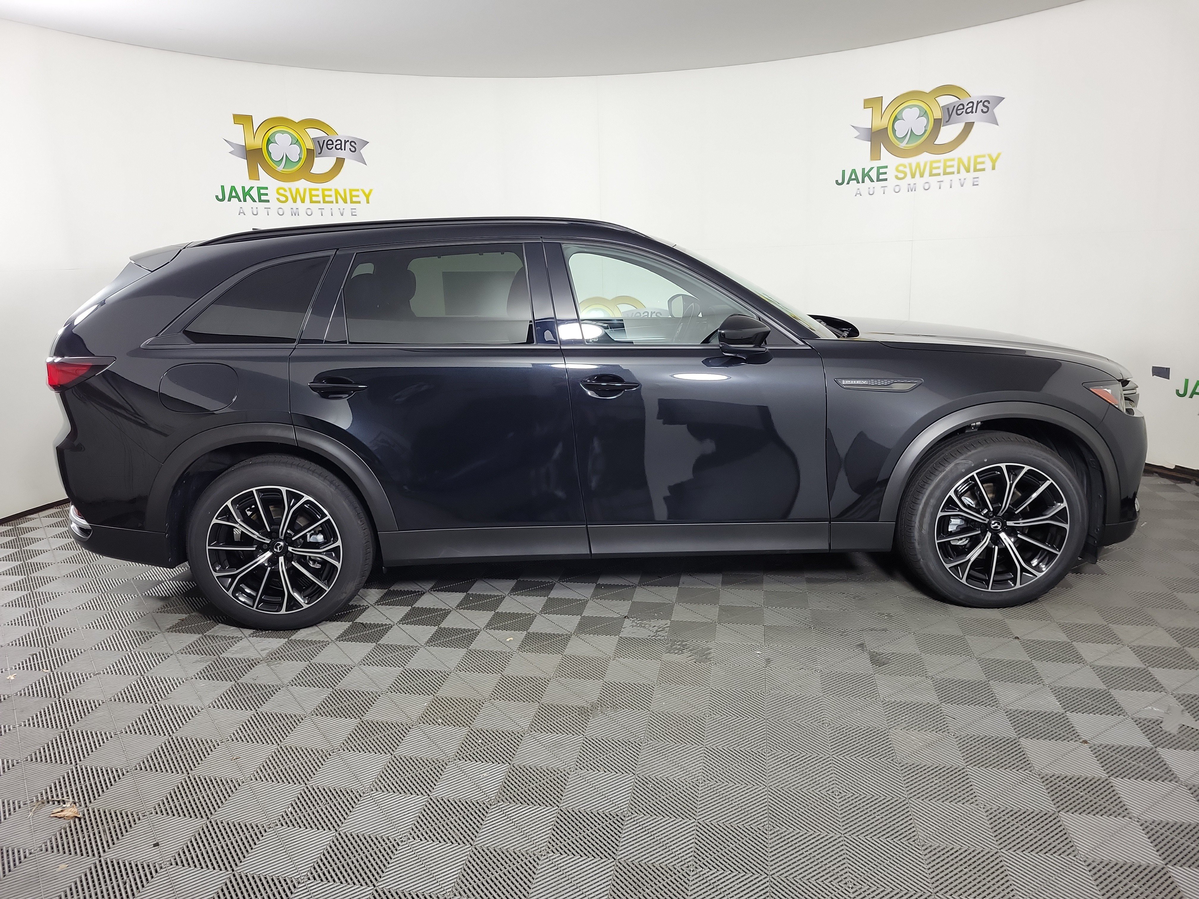 Certified 2025 MAZDA CX-70 Plug-In Hybrid w/ Premium Plus AWD/4WD image 10