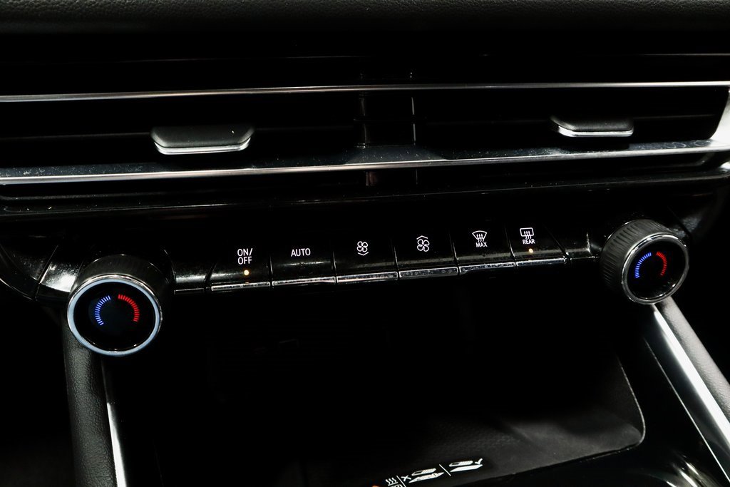 Used 2024 Chevrolet Traverse RS w/ LPO, Floor Liner Package image 34