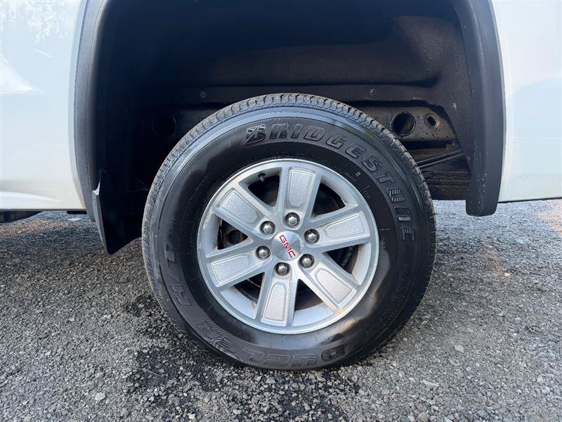 Used 2017 GMC Sierra 1500 SLE w/ SLE Value Package AWD/4WD image 9