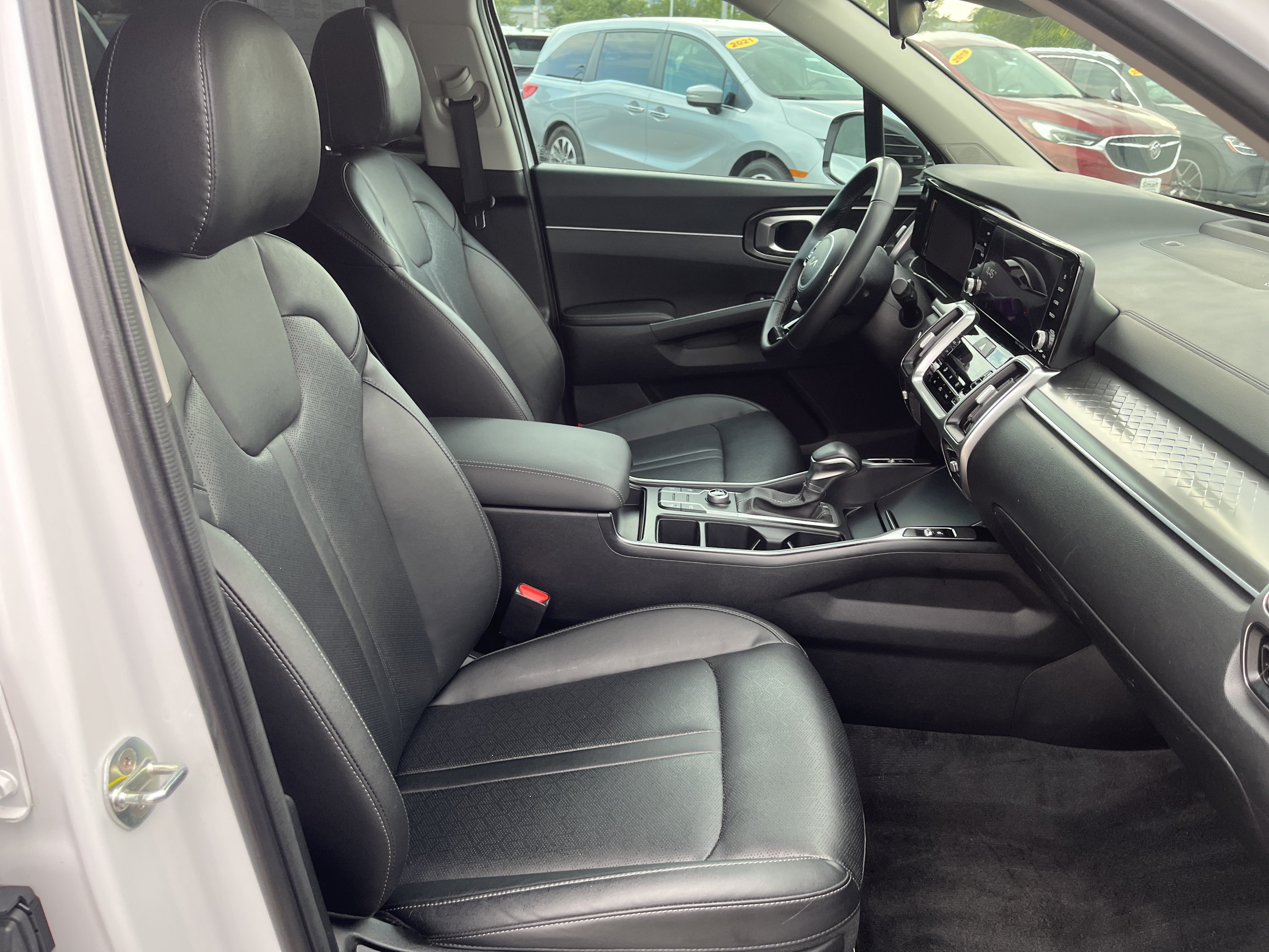 Used 2023 Kia Sorento S FWD image 17