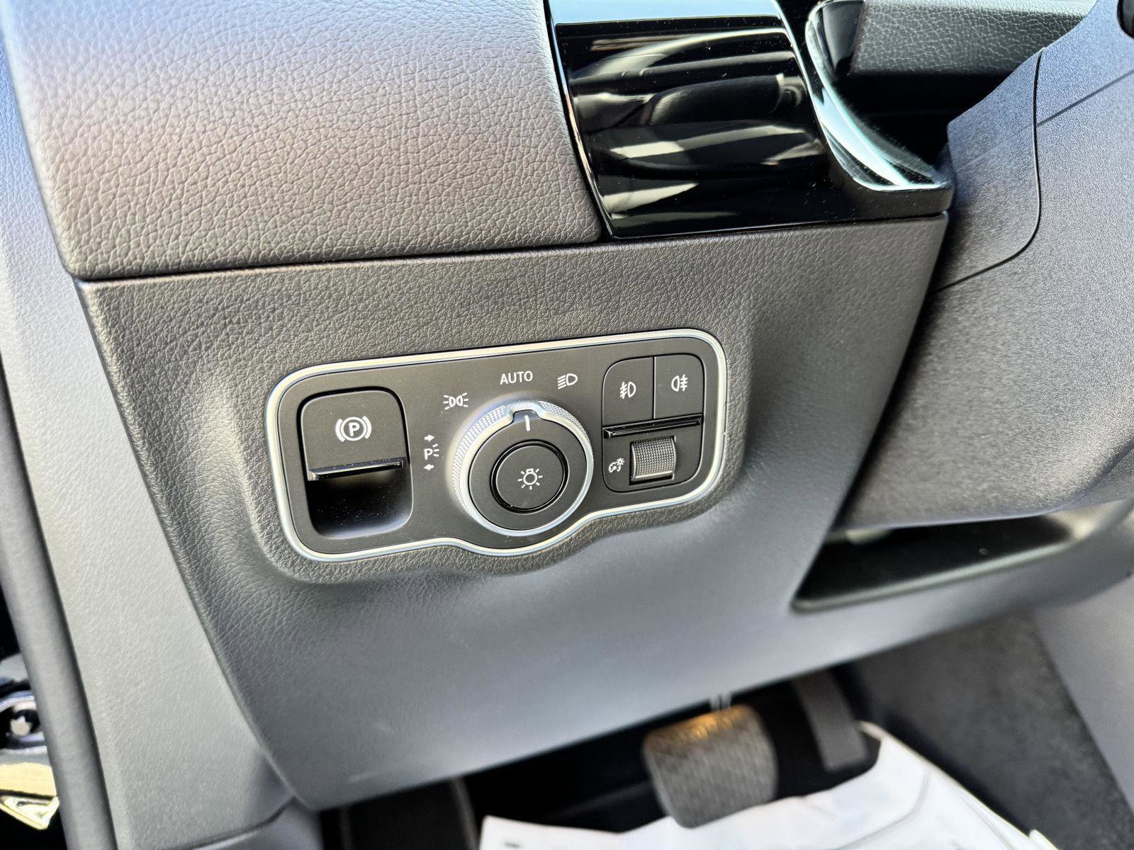 Certified 2025 Mercedes-Benz GLA 250 image 7