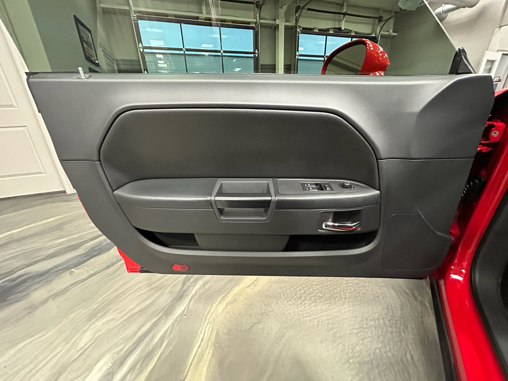 Used 2010 Dodge Challenger R/T RWD image 43