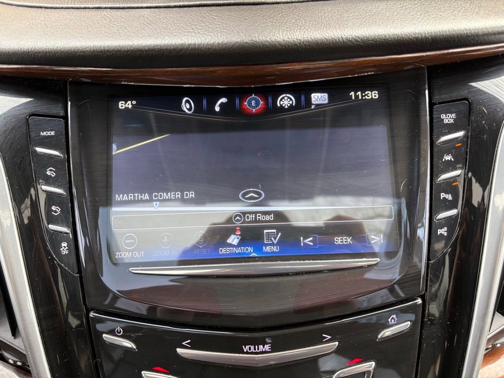 Used 2020 Cadillac Escalade Premium Luxury image 38