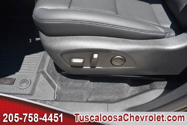 New 2026 Chevrolet Traverse LT w/ LPO, Floor Liner Package FWD image 17