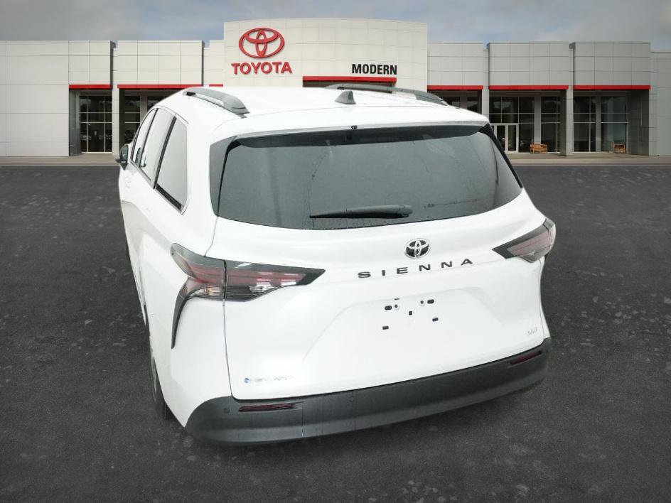 New 2026 Toyota Sienna XLE AWD/4WD image 19