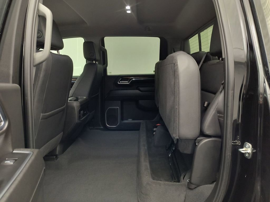 Used 2024 Chevrolet Silverado 2500 LT w/ Midnight Edition AWD/4WD image 20