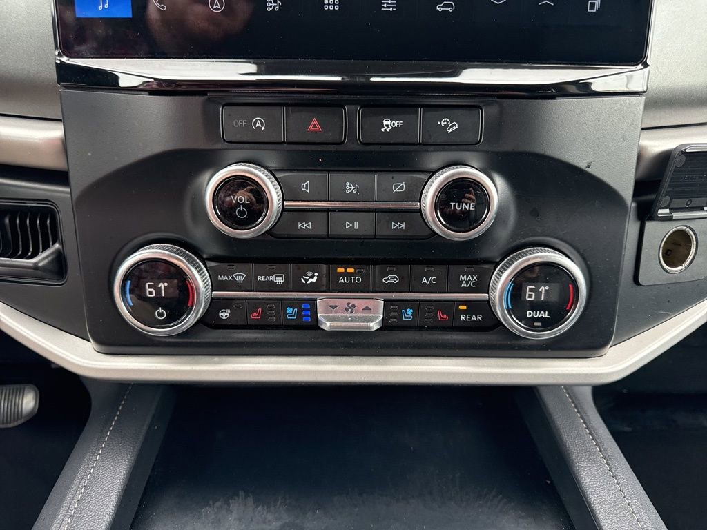 Used 2024 Ford Expedition Max XLT image 20