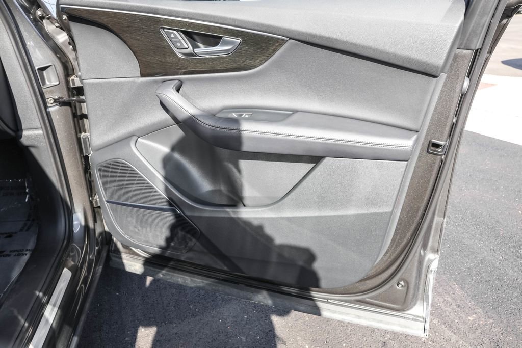 Used 2024 Audi Q7 3.0T Premium Plus AWD/4WD image 43