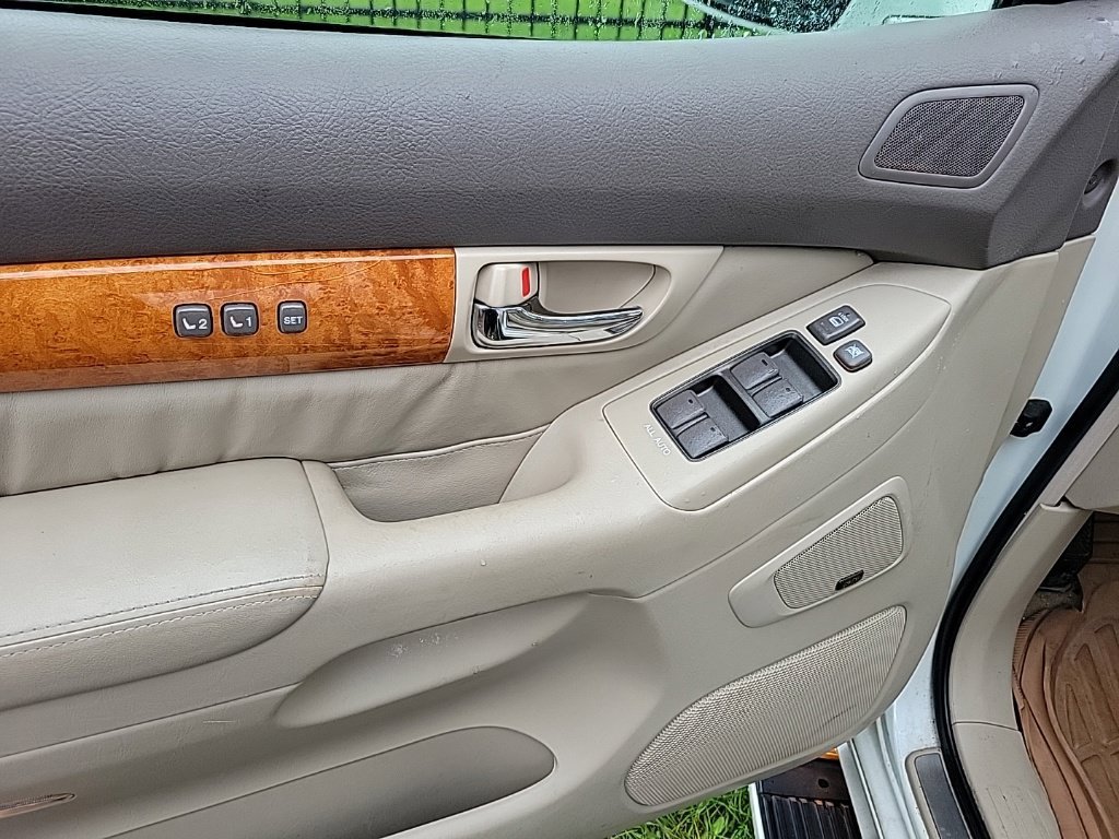 Used 2007 Lexus GX 470 AWD/4WD image 9