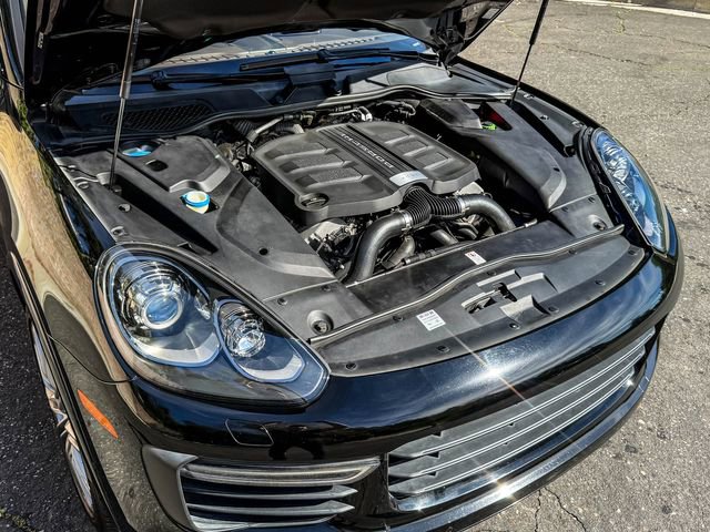 Used 2017 Porsche Cayenne GTS image 11