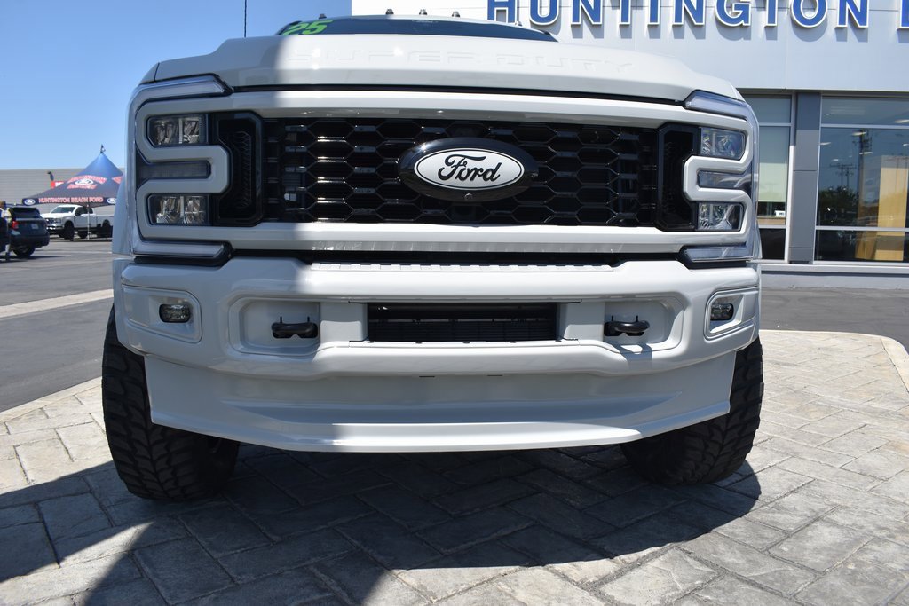 Used 2025 Ford F450 Lariat w/ FX4 Off-Road Package image 41