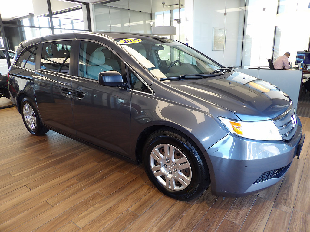 Used 2013 Honda Odyssey LX image 3