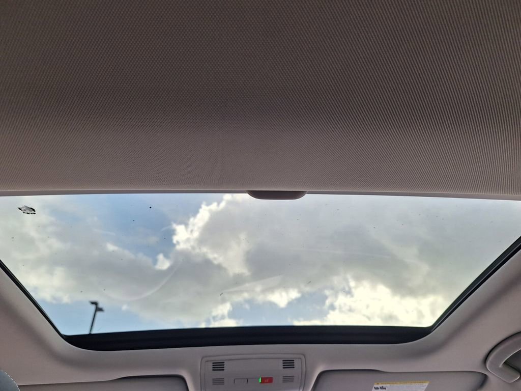 New 2026 Volkswagen Jetta SEL image 21