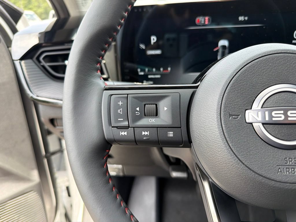New 2026 Nissan Kicks SR w/ SR Premium Package FWD image 14