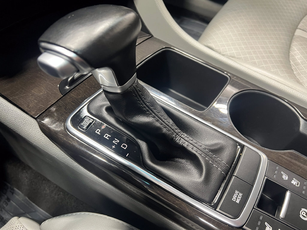 Used 2018 Kia Optima EX w/ Technology Package FWD image 32