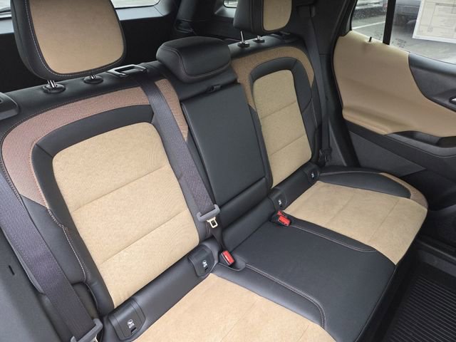 New 2026 Chevrolet Equinox ACTIV w/ Convenience Package III FWD image 27