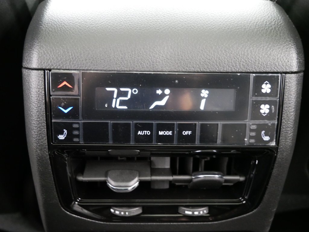 New 2027 Jeep Grand Cherokee L Limited AWD/4WD image 15