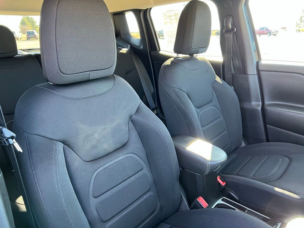 Used 2022 Jeep Renegade Latitude image 12