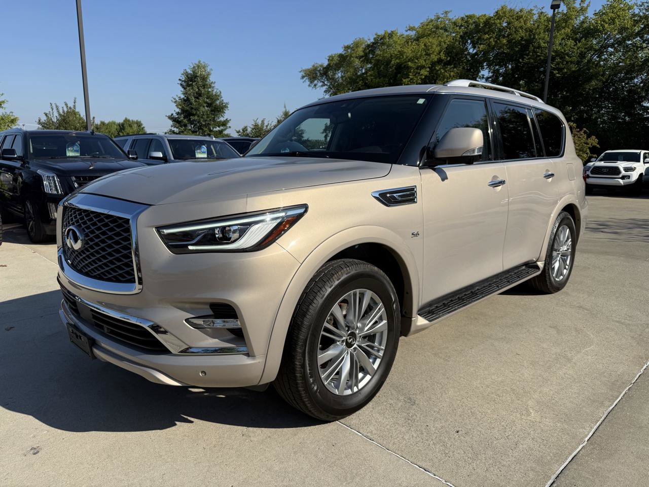Used 2019 INFINITI QX80 Luxe w/ Proassist Package RWD image 1