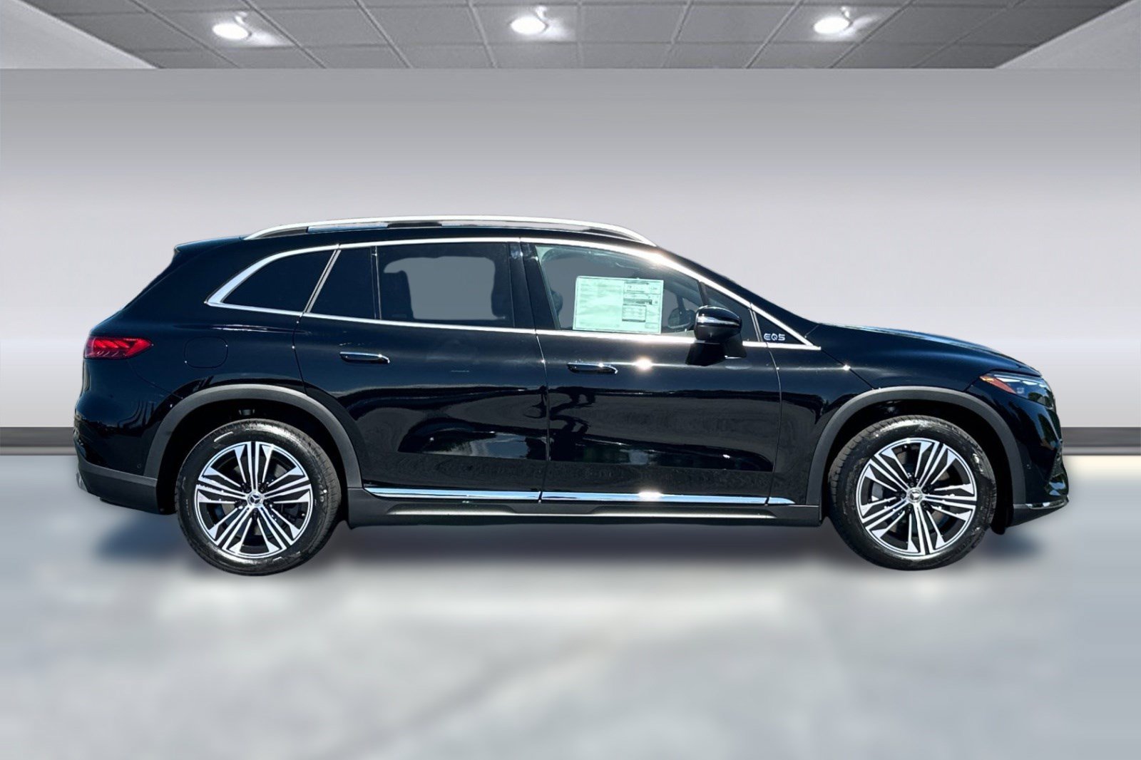 New 2026 Mercedes-Benz EQS 400 4MATIC SUV image 6