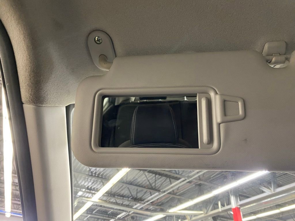 Used 2020 Hyundai Venue SEL image 25